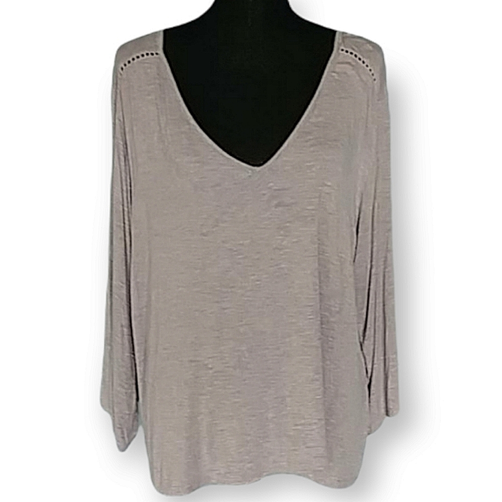 Jessica Simpson Super Soft Gray Top